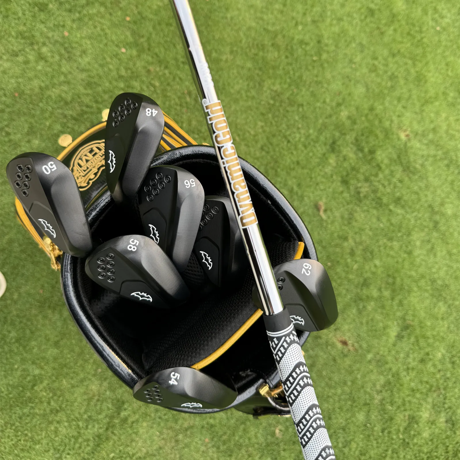 Calong Batman Golf Wedges Black/Silvery 48 50 52 54 56 58 60 62 Degree With Dynamic Golden S200 Steel Shaft Full Spin Milled Face -Removable Weights Sand Wedges - Image 12