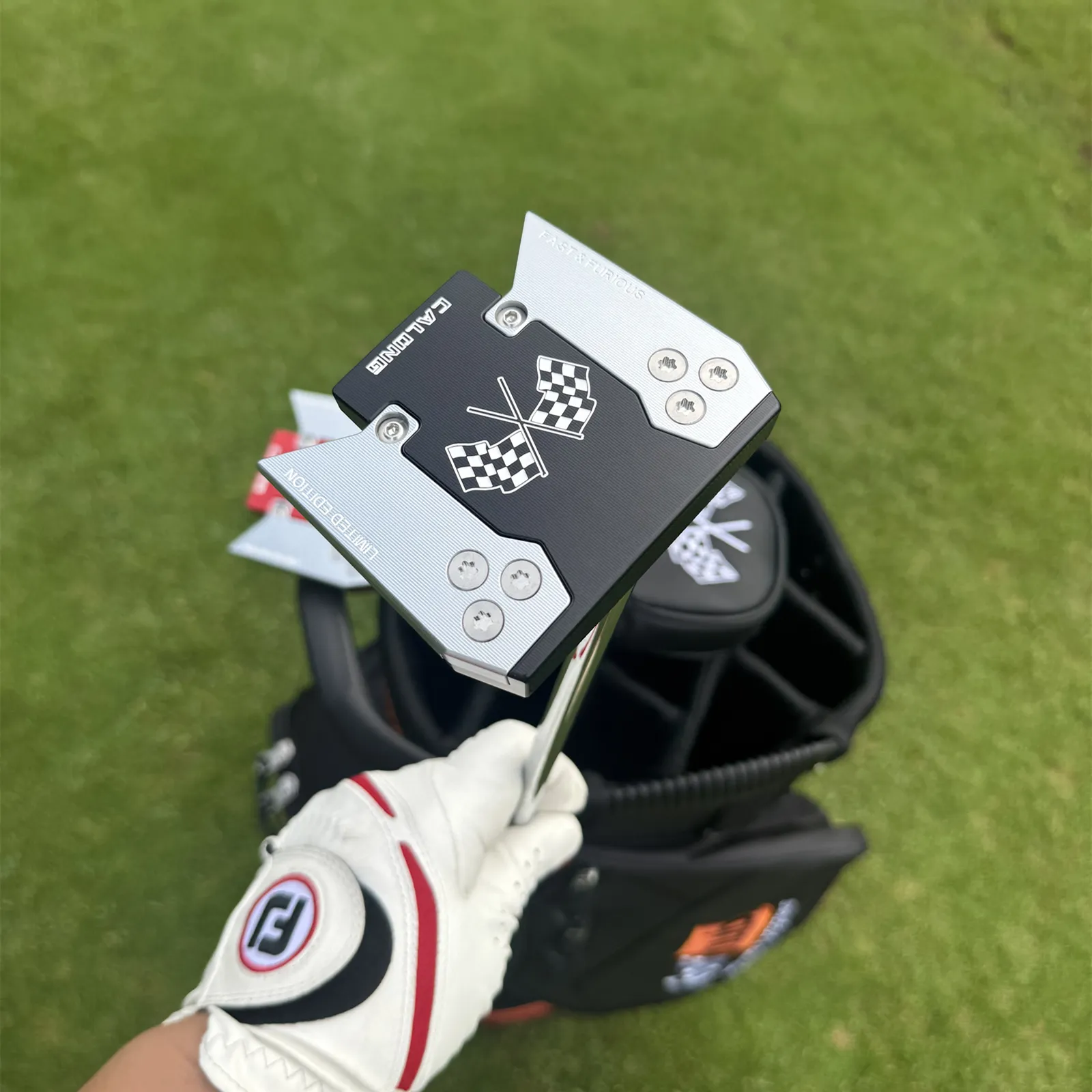 Calong F20 Golf Putter Center Shaft 6063 Alloy Black/ Red Colors 34/35inch With Weight Customizable with Screws Balance Technology Included Headcover - Image 3
